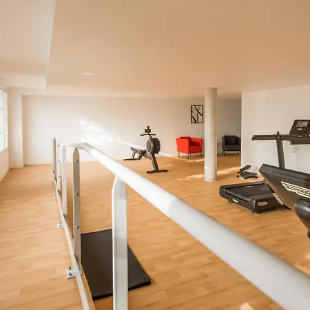 Les Mathurins F2 Unique Terrasse Parking Et Sport Apartament