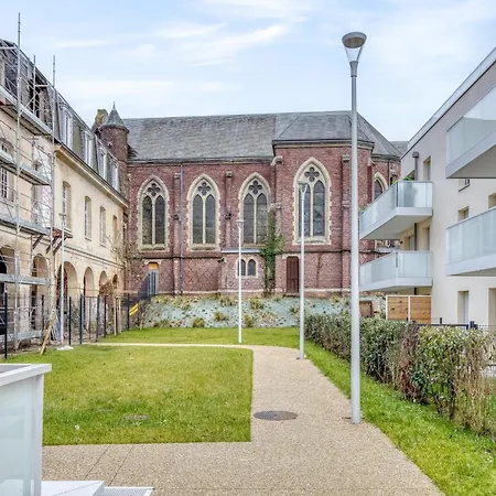 Les Mathurins F2 Unique Terrasse Parking Et Sport Apartamento