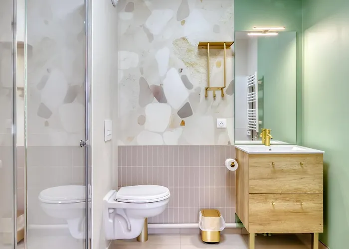 Les Mathurins F2 Unique Terrasse Parking Et Sport Апартаменты *