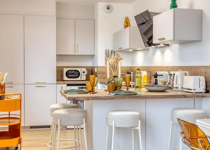 Les Mathurins F2 Unique Terrasse Parking Et Sport Rouen