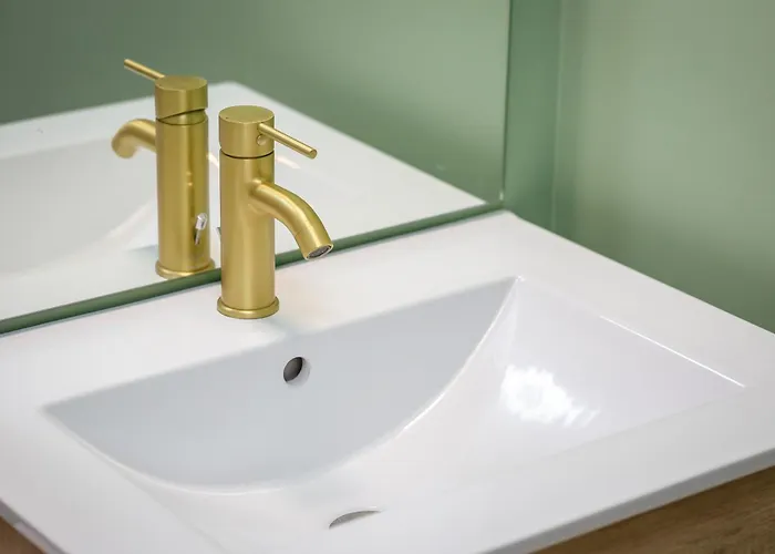 Les Mathurins F2 Unique Terrasse Parking Et Sport Апартаменты *