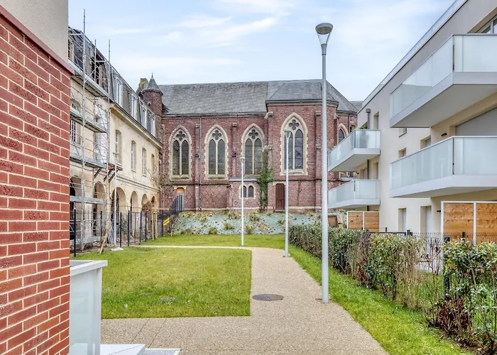 Les Mathurins F2 Unique Terrasse Parking Et Sport Appartement